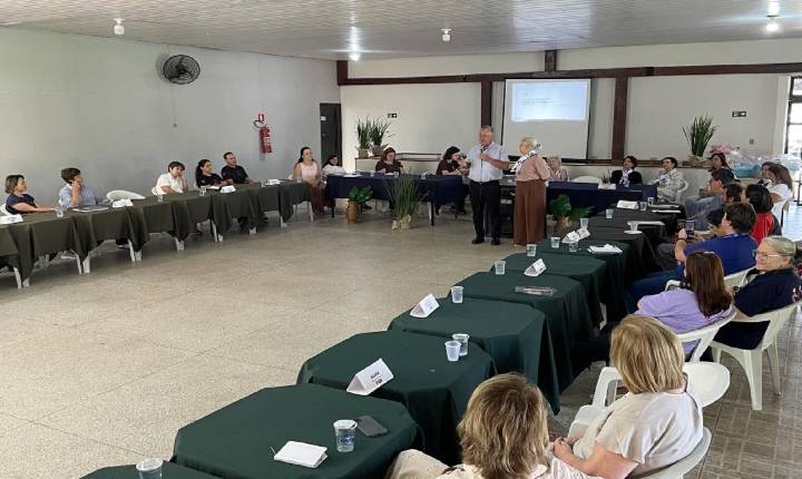 Fuss Araras faz reunião com entidades beneficentes e entrega do Enxoval Solidário