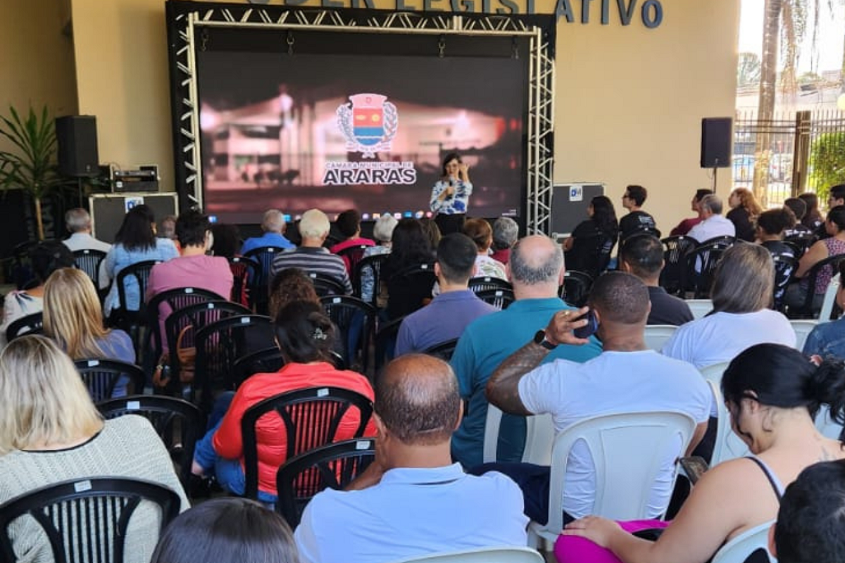 CÂMARA MUNICIPAL DISPONIBILIZARÁ TELÃO PARA SERVIDORES PÚBLICOS ACOMPANHAREM SESSÃO DESTA SEGUNDA-FEIRA 05/05