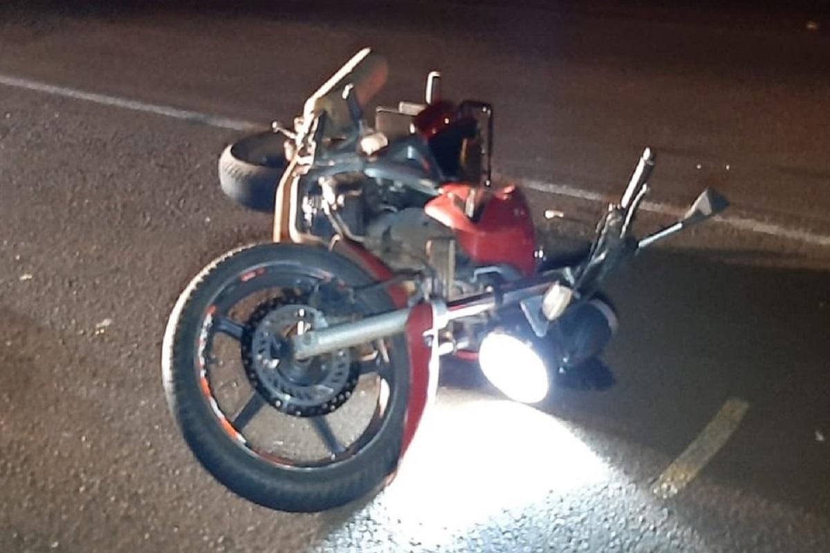 MENOR DE IDADE TENTA FUGA COM MOTOCICLETA DA POLÍCIA MILITAR E ACABA DETIDO EM ARARAS SP