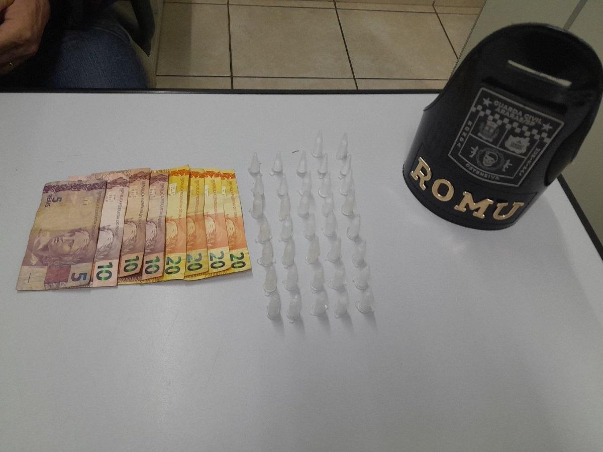 Adolescente de 15 anos é detido pelo comércio de drogas no Complexo Esportivo Rui Miranda