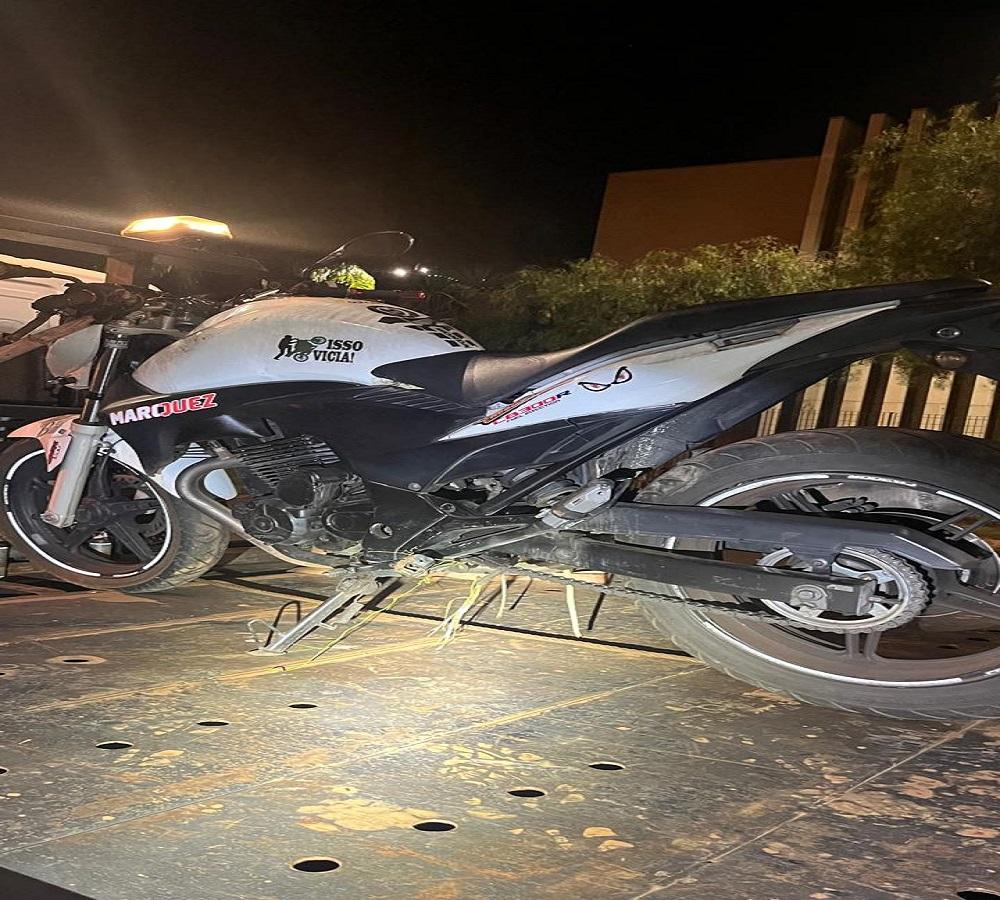 POLÍCIA MILITAR IMPEDE ROUBO A MOTOCICLETA EM ARARAS SP