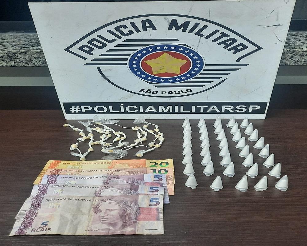 DUAS MULHERES SÃO PRESAS POR TRÁFICO DE DROGAS EM LEME SP