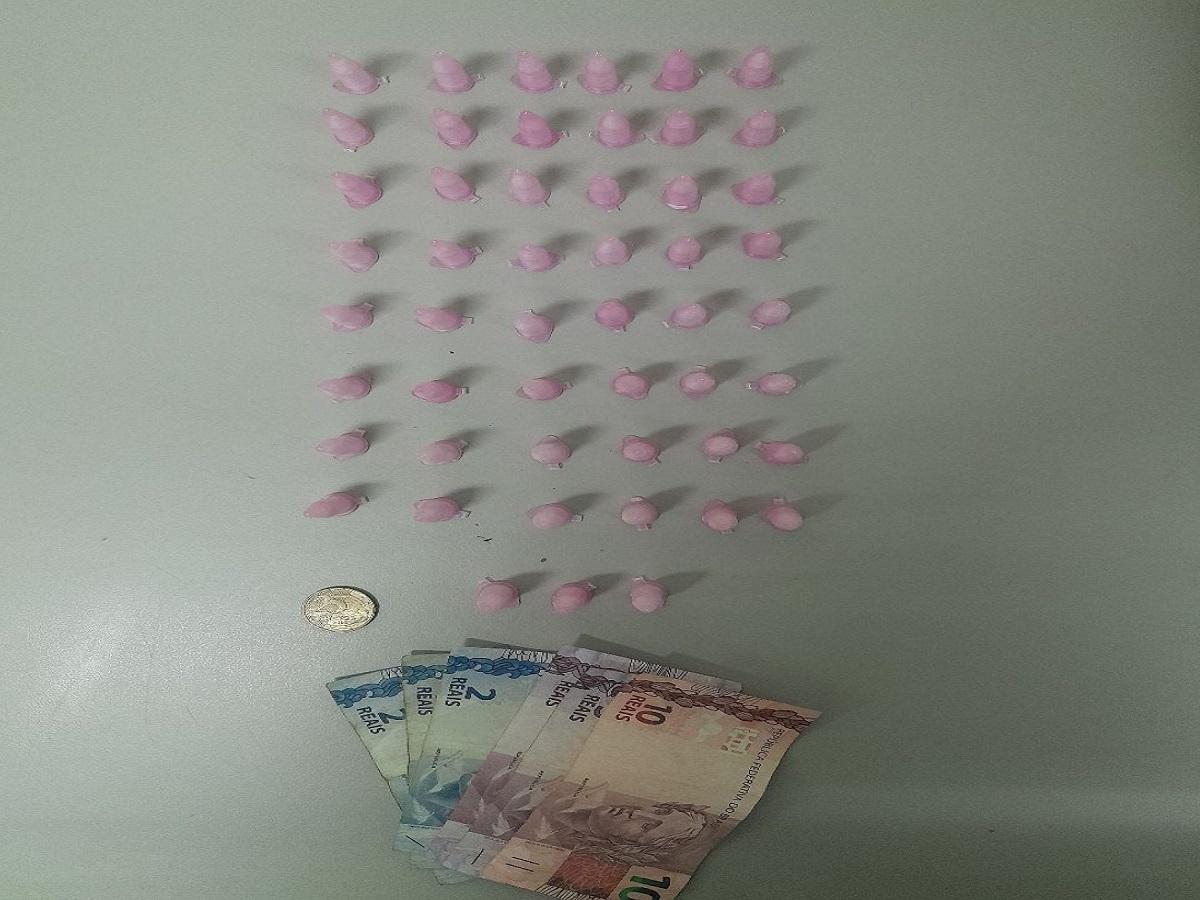 Guarda Civil de Araras prende suspeito com 51 pinos de cocaína na Zona Leste