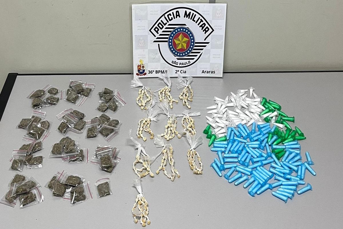 POLÍCIA MILITAR APREENDE MAIS DE 500 ENTORPECENTES NO NARCISO GOMES EM ARARAS SP