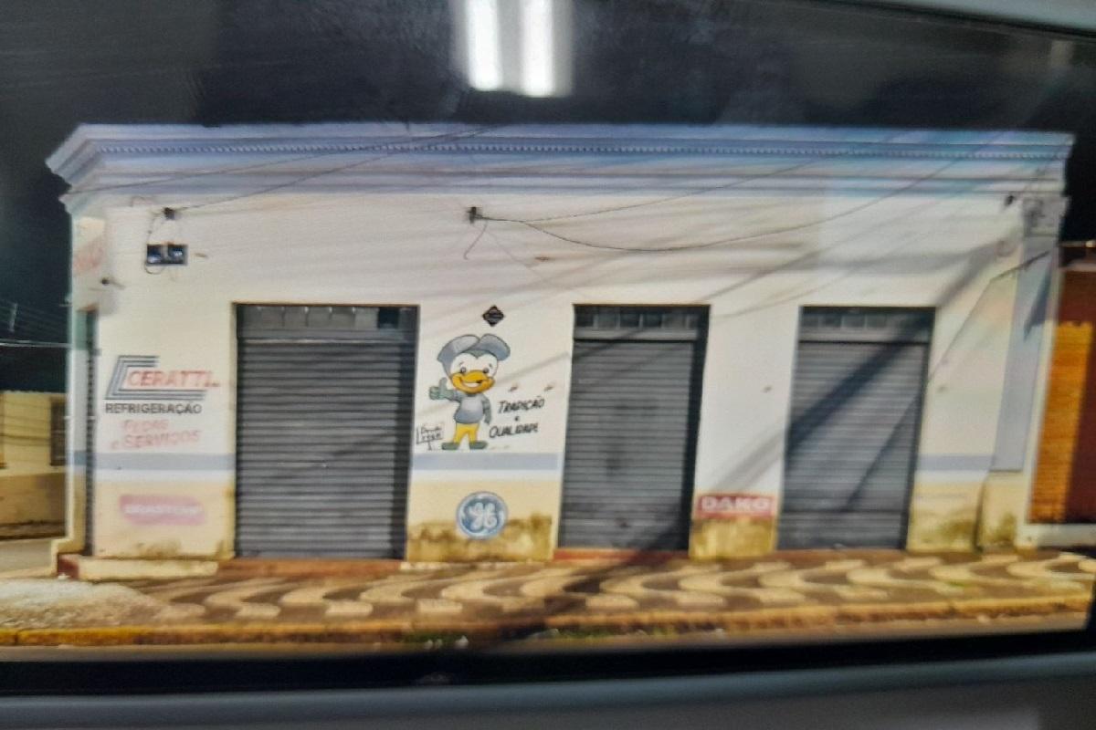 TENTATIVA DE FURTO EM EMPRESA DE ARARAS ACABA COM DUAS PESSOAS DETIDAS PELA GCM