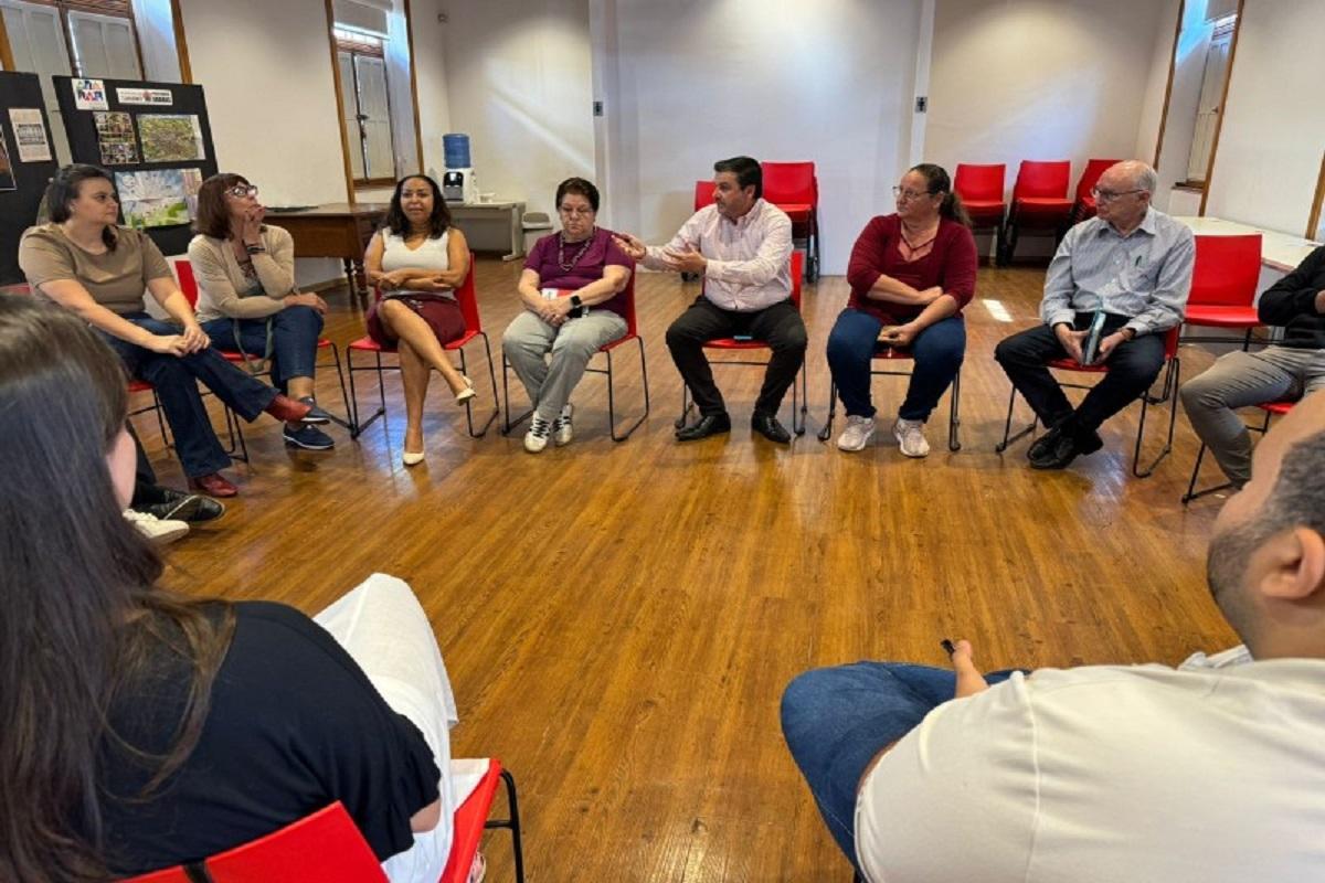 Fortalecimento do comércio é pauta de reunião