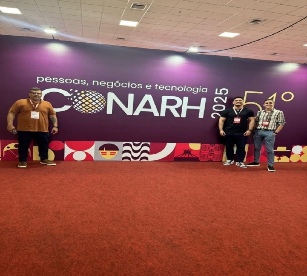 Fotolegenda: servidores do RH da Prefeitura participam de congresso em SP