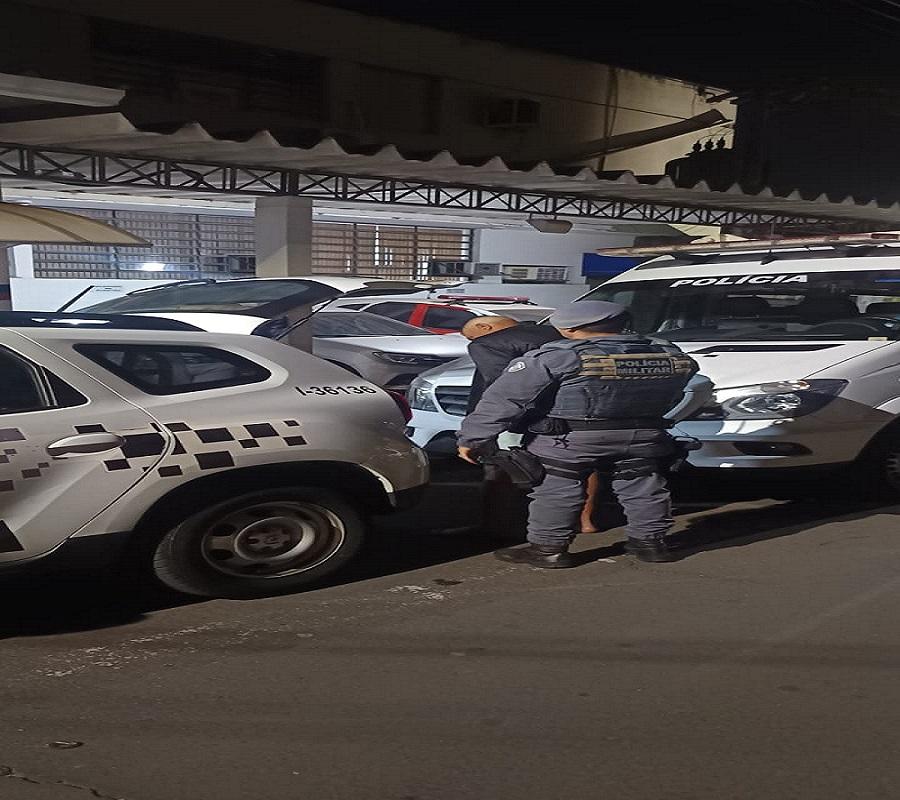 INDIVÍDUO PROCURADO FOGE PARA DENTRO DE CABARÉ MAS ACABA PRESO PELA POLÍCIA MILITAR EM LIMEIRA SP