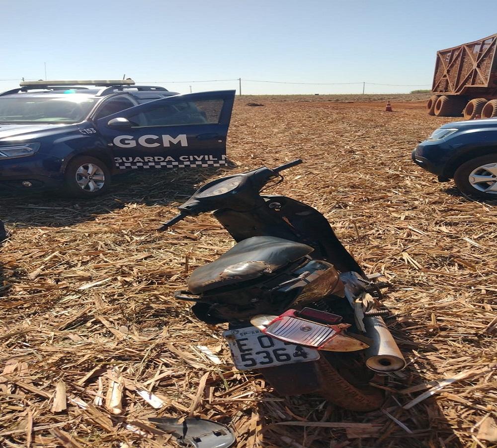 Ronda Rural recupera motocicleta furtada abandonada em canavial
