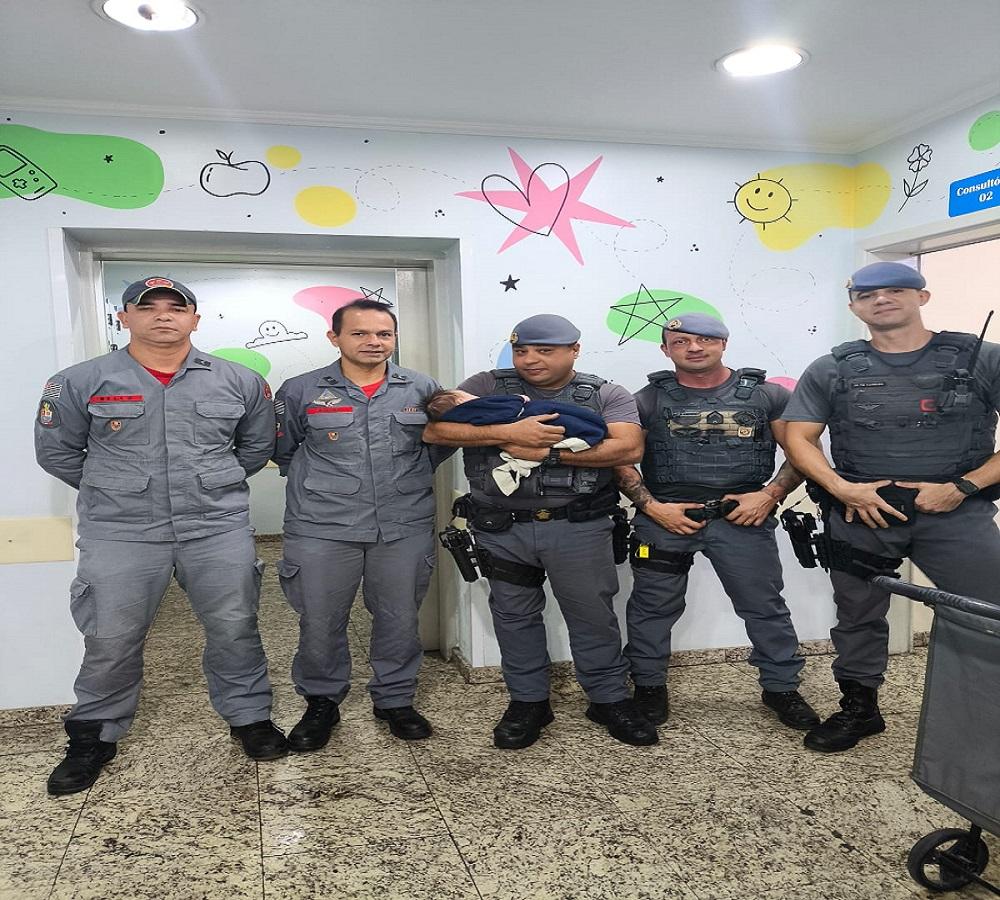 Bebê de 40 dias é salvo por policiais militares após engasgar com leite materno em Limeira SP