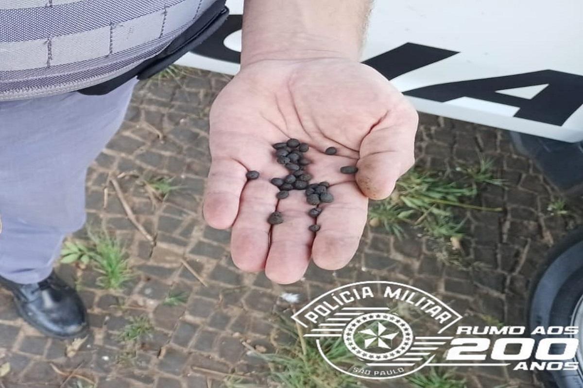 HOMEM É PRESO NO JARDIM ALVORADA TRAFICANDO 