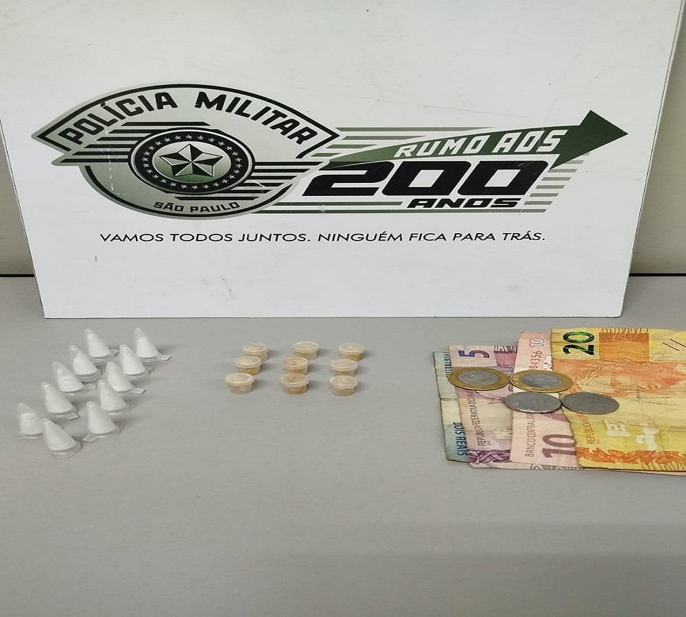 HOMEM É PRESO POR TRÁFICO DE DROGAS NO JD. AEROPORTO EM ARARAS SP