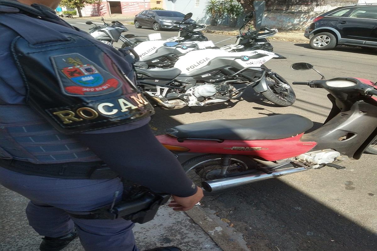 MOTOCICLETA ADULTERADA É DETIDA PELA POLÍCIA MILITAR EM LIMEIRA SP