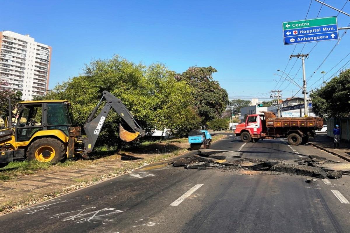 Prefeitura remove quatro lombadas de vias públicas de Araras