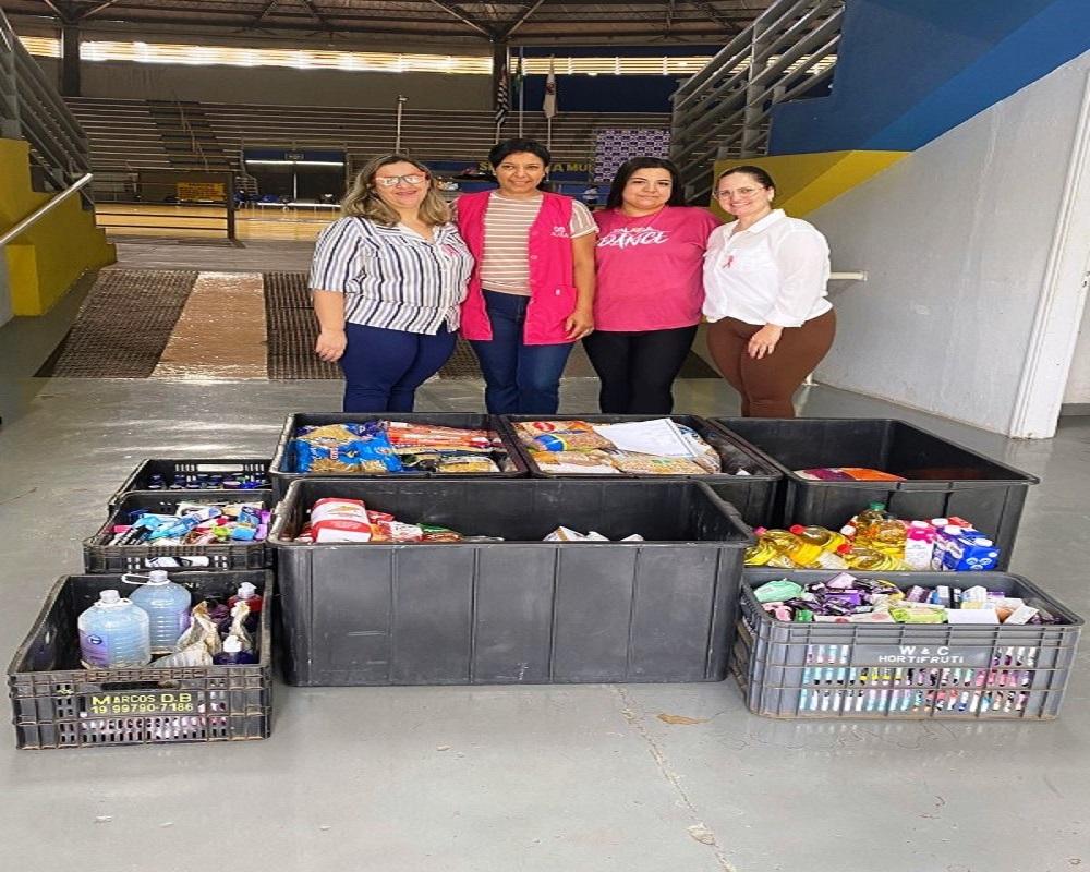 5ª Corrida do Batom arrecada mais de 400 kg de alimentos