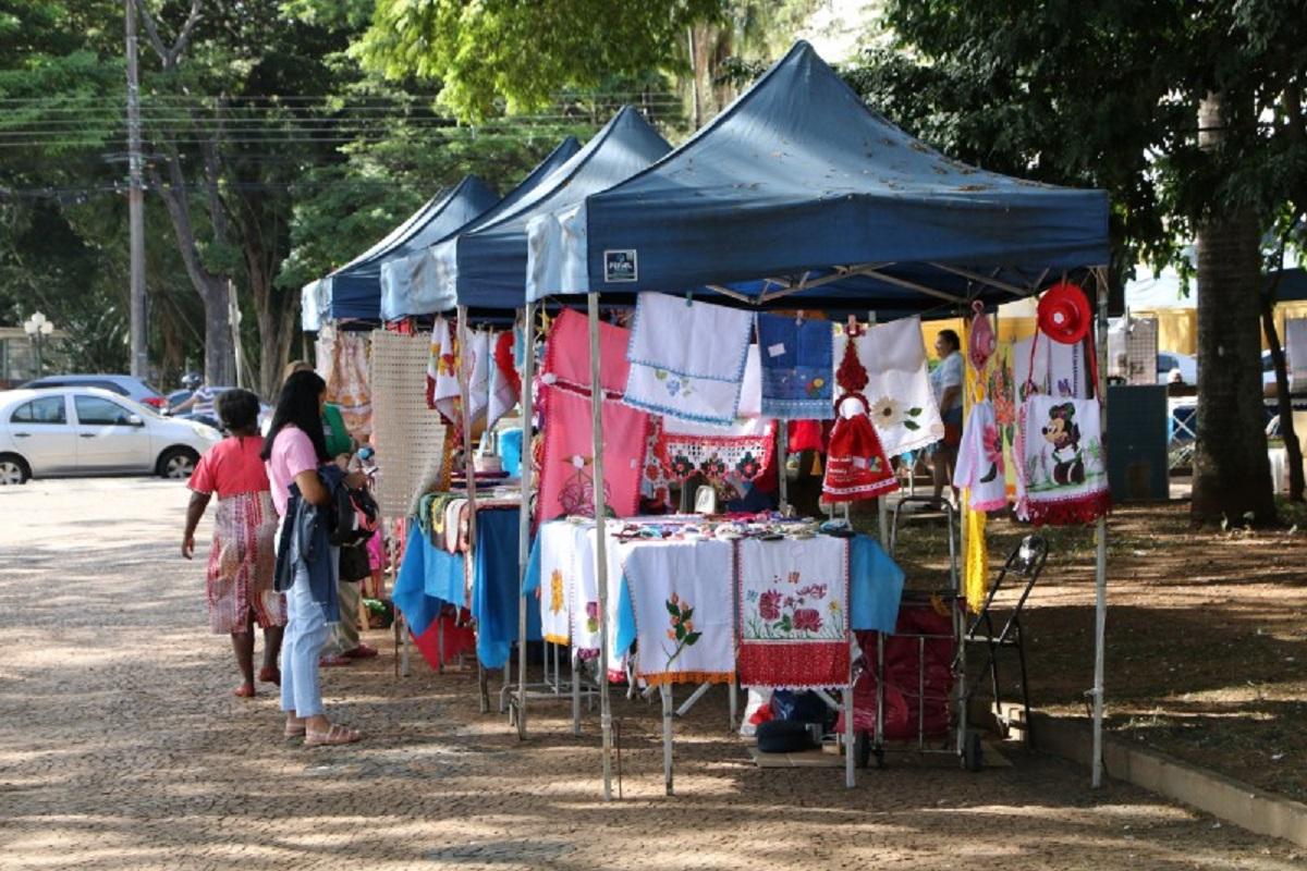 Feira de Artesanato da Praça terá oficinas gratuitas de Dia das Crianças