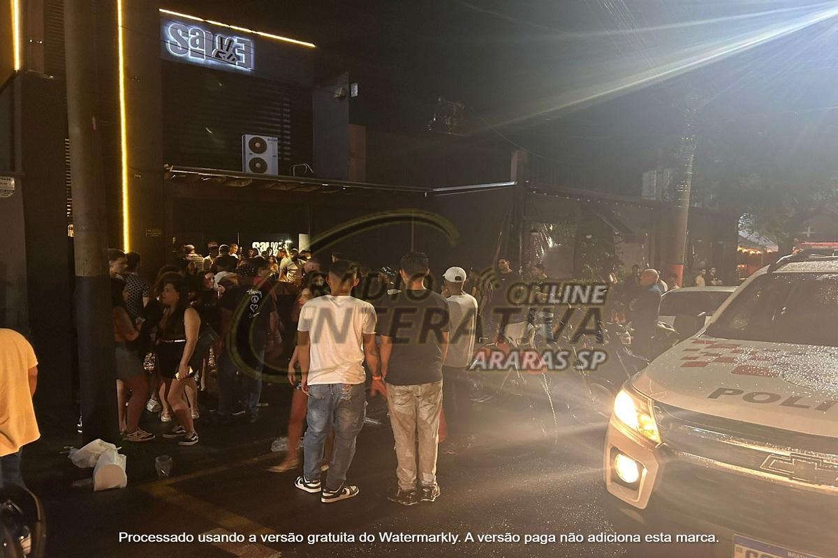 POLÍCIA MILITAR INTERDITA CASA NOTURNA EM LIMEIRA POR FUNCIONAMENTO IRREGULAR E PRESENÇA DE MENORES CONSUMINDO BEBIDAS ALCOÓLICAS