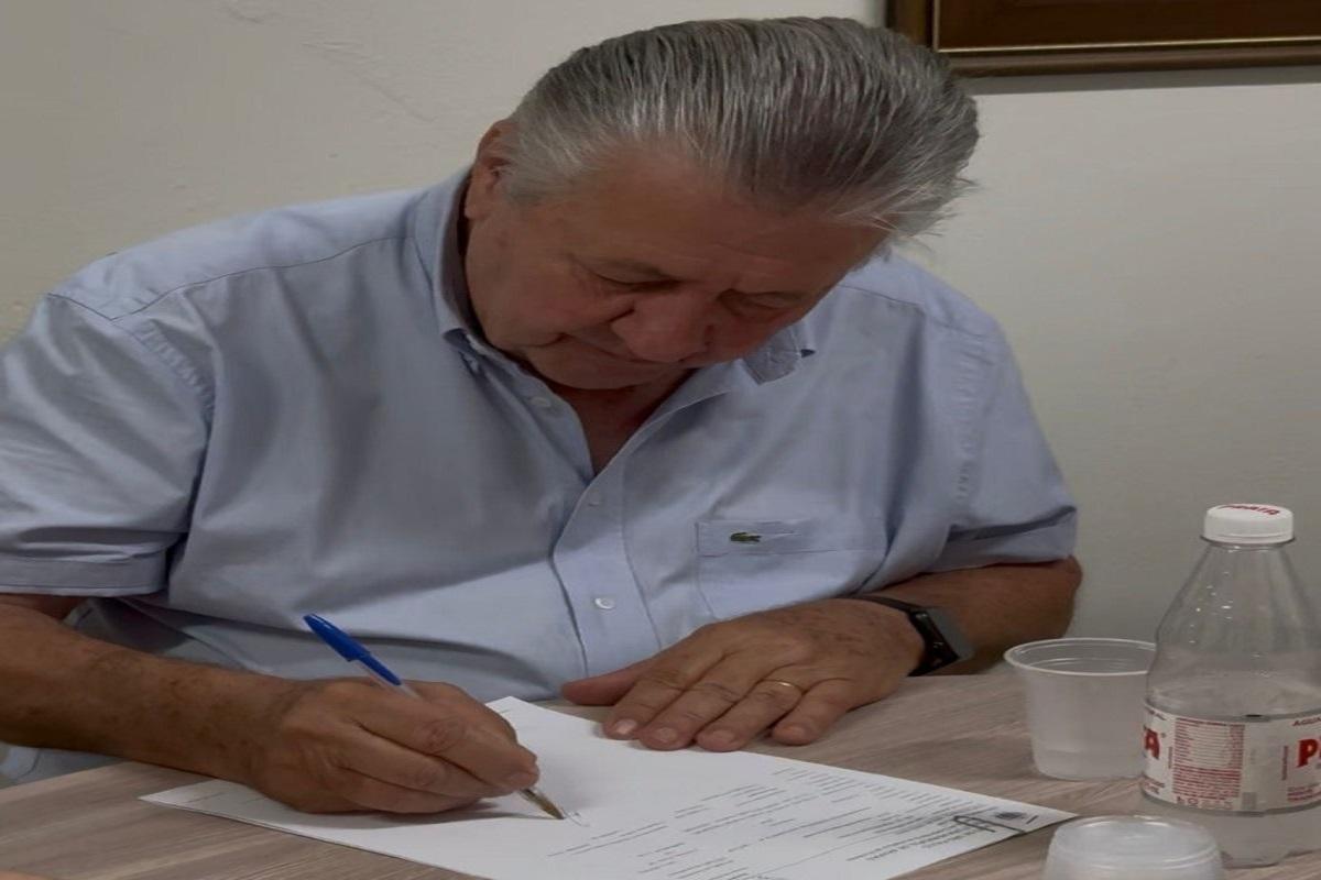 CONCURSO PÚBLICO: Prefeito autoriza convocação de 176 novos servidores para Educação Municipal
