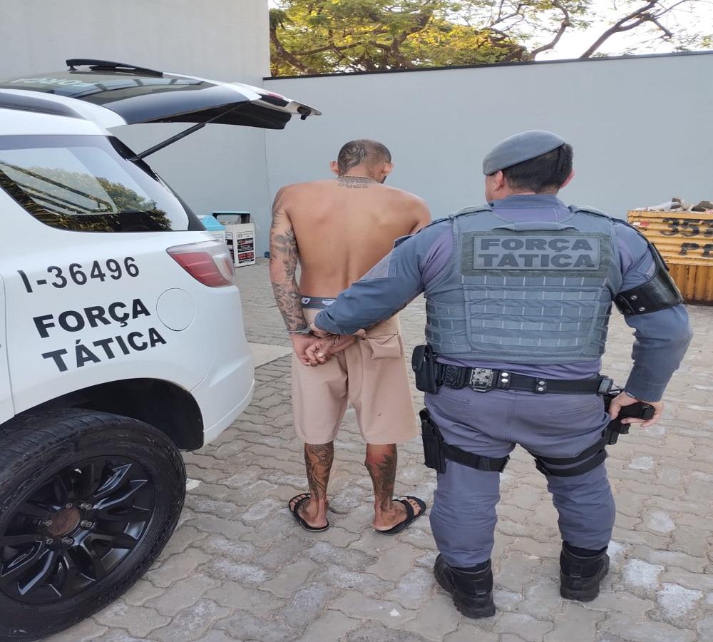 HOMEM É PRESO NO JD. FLÓRIDA, EM LEME SP
