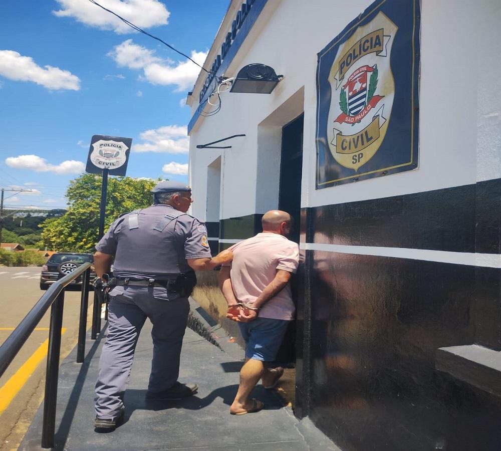 POLÍCIA MILITAR CAPTURA PROCURADO NA ZONA RURAL DE SANTA CRUZ DA CONCEIÇÃO SP