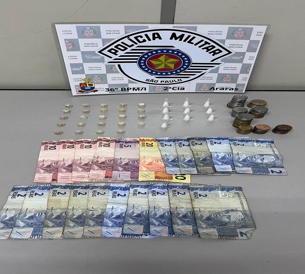 POLÍCIA MILITAR PRENDE HOMEM POR TRÁFICO DE DROGAS DURANTE OPERAÇÃO IMPACTO EM ARARAS