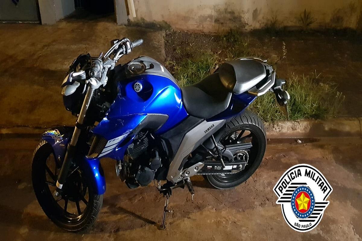 HOMEM É DETIDO PELA POLÍCIA MILITAR EM CORDEIRÓPOLIS SP