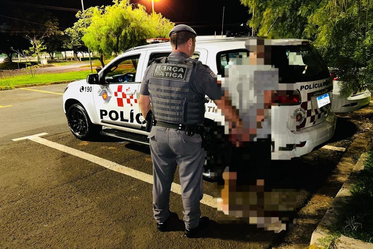 Homem procurado por tráfico de drogas é preso no Jardim Morumbi durante ação conjunta da Polícia Militar
