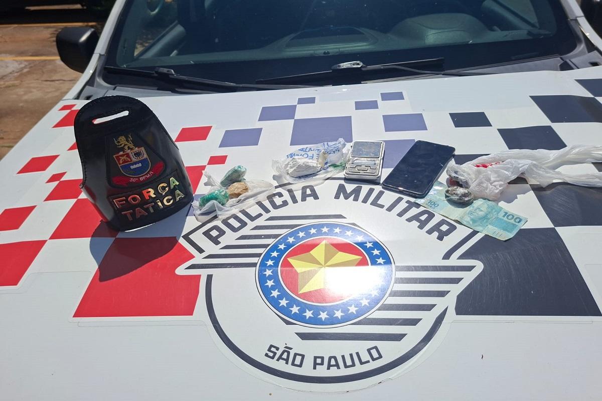 HOMEM É DETIDO POR TRÁFICO DE DROGAS E LIBERADO NA DELEGACIA EM PIRASSUNUNGA SP