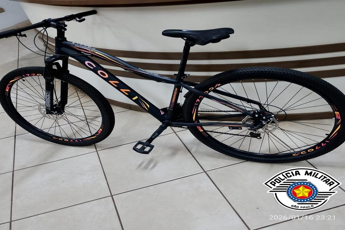 BICICLETA É FURTADA DENTRO DE CONDOMÍNIO E LOCALIZADA PELA POLÍCIA MILITAR EM ARARAS SP