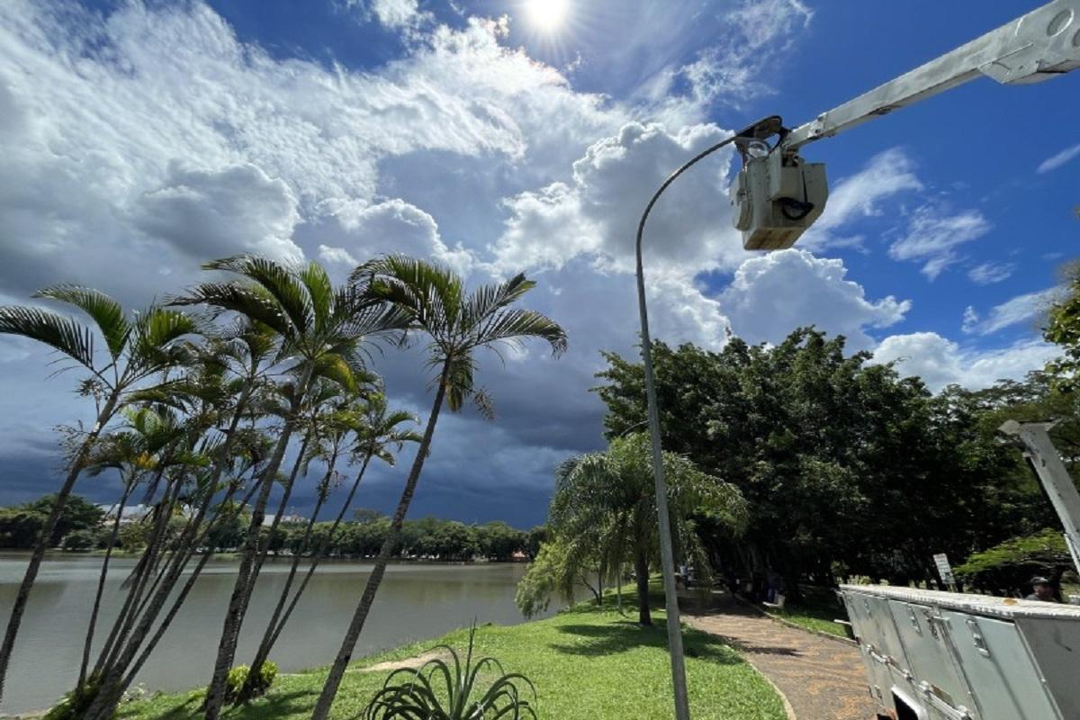 Prefeitura inicia instalação de lâmpadas de LED no Parque Ecológico