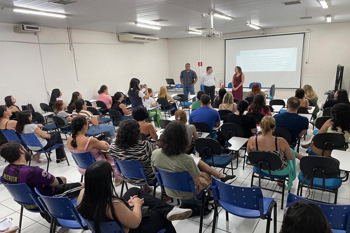 Professores convocados participam de integração