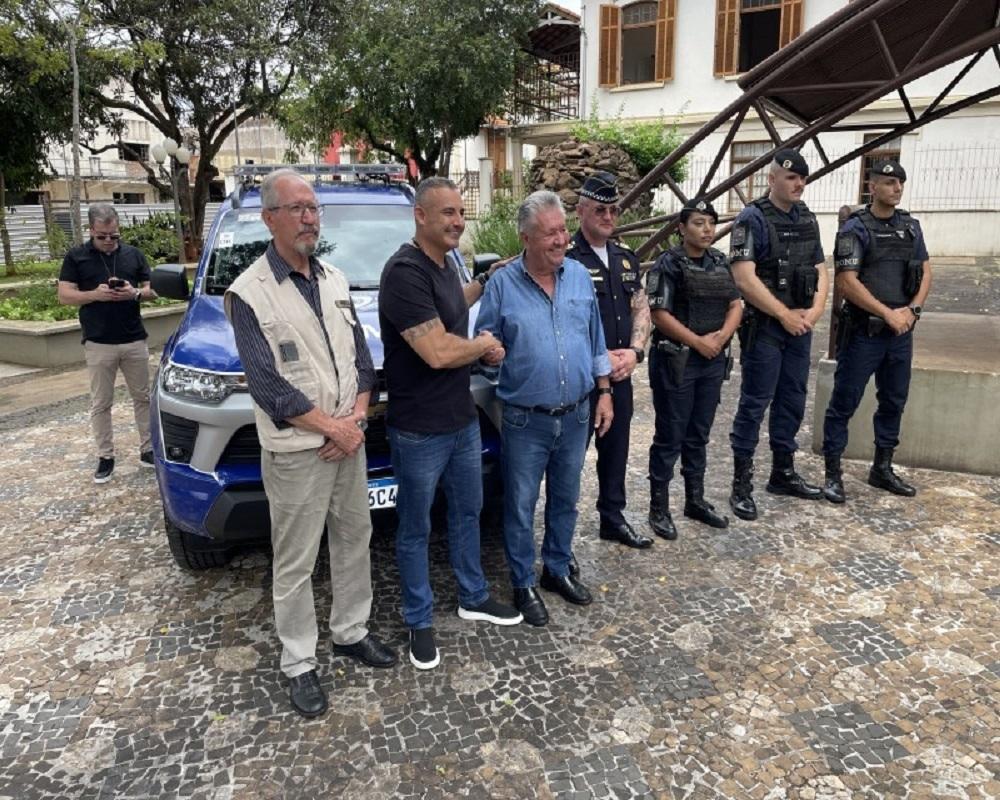 Araras recebe nova viatura para a GCM