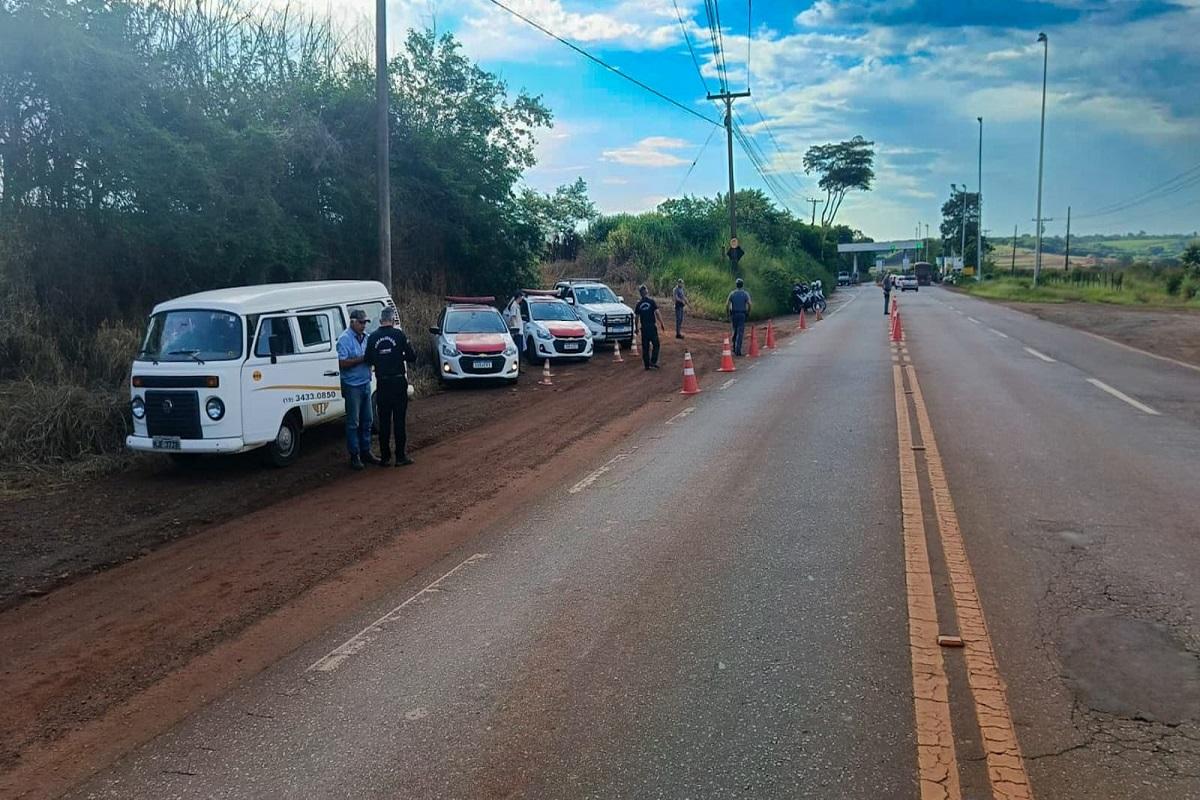 OPERAÇÃO CONJUNTA DA PM E ARTESP FISCALIZA TRANSPORTE DE PASSAGEIROS EM LIMEIRA