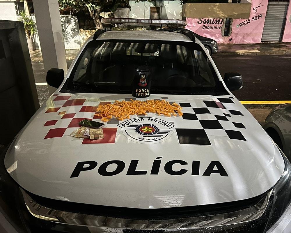ADOLESCENTE É APREENDIDO POR TRÁFICO DE DROGAS NO BAIRRO ABÍLIO PEDRO EM LIMEIRA SP
