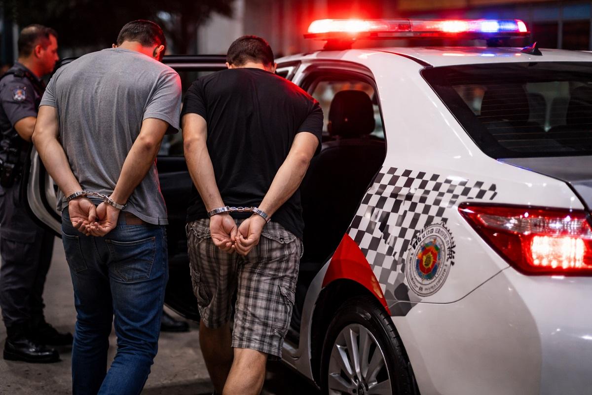 DOIS PROCURADOS DA JUSTIÇA SÃO CAPTURADOS EM AÇÕES DA POLÍCIA MILITAR EM ARARAS SP