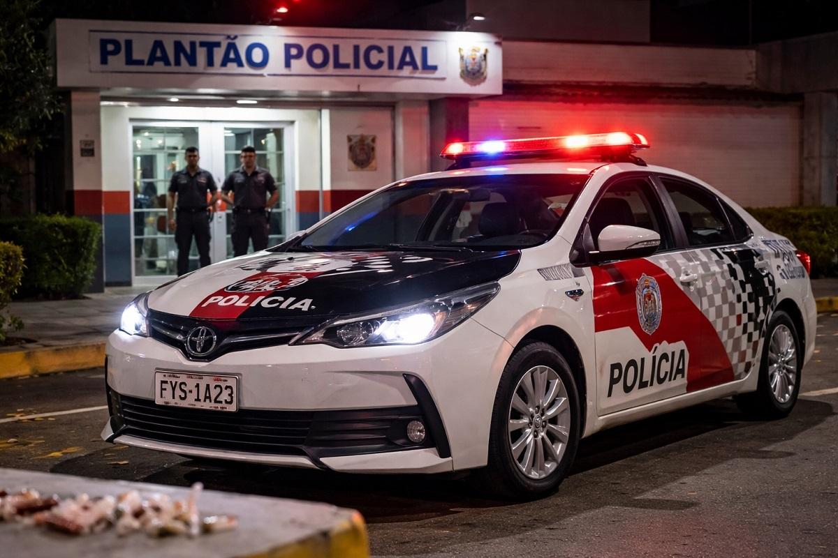 MENOR DE IDADE É APREENDIDO POR TRÁFICO DE DROGAS NO PARQUE INDUSTRIAL EM ARARAS SP