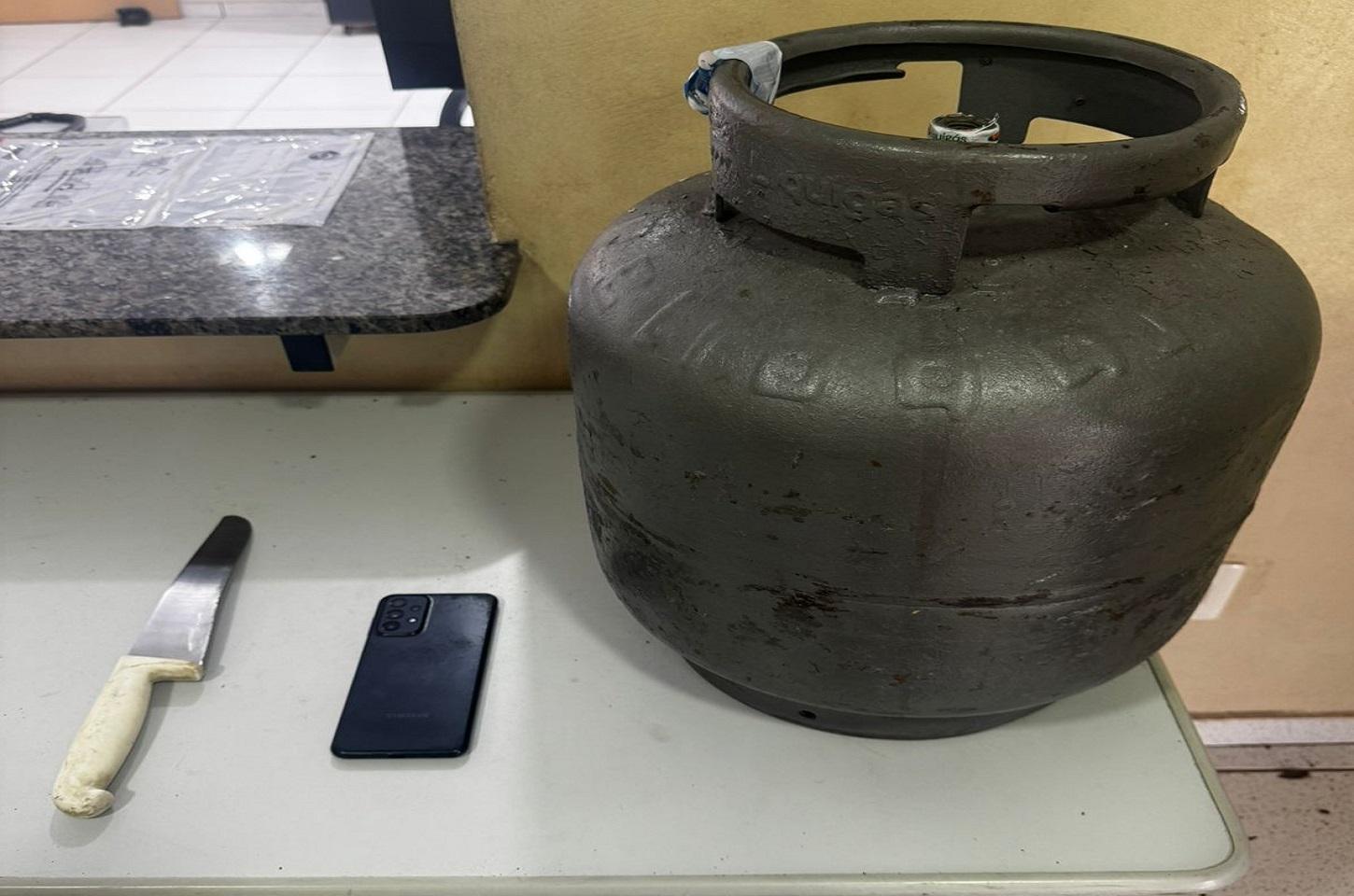 FLAGRANTE DE ROUBO A RESIDÊNCIA TERMINA COM PRISÃO EM LIMEIRA SP