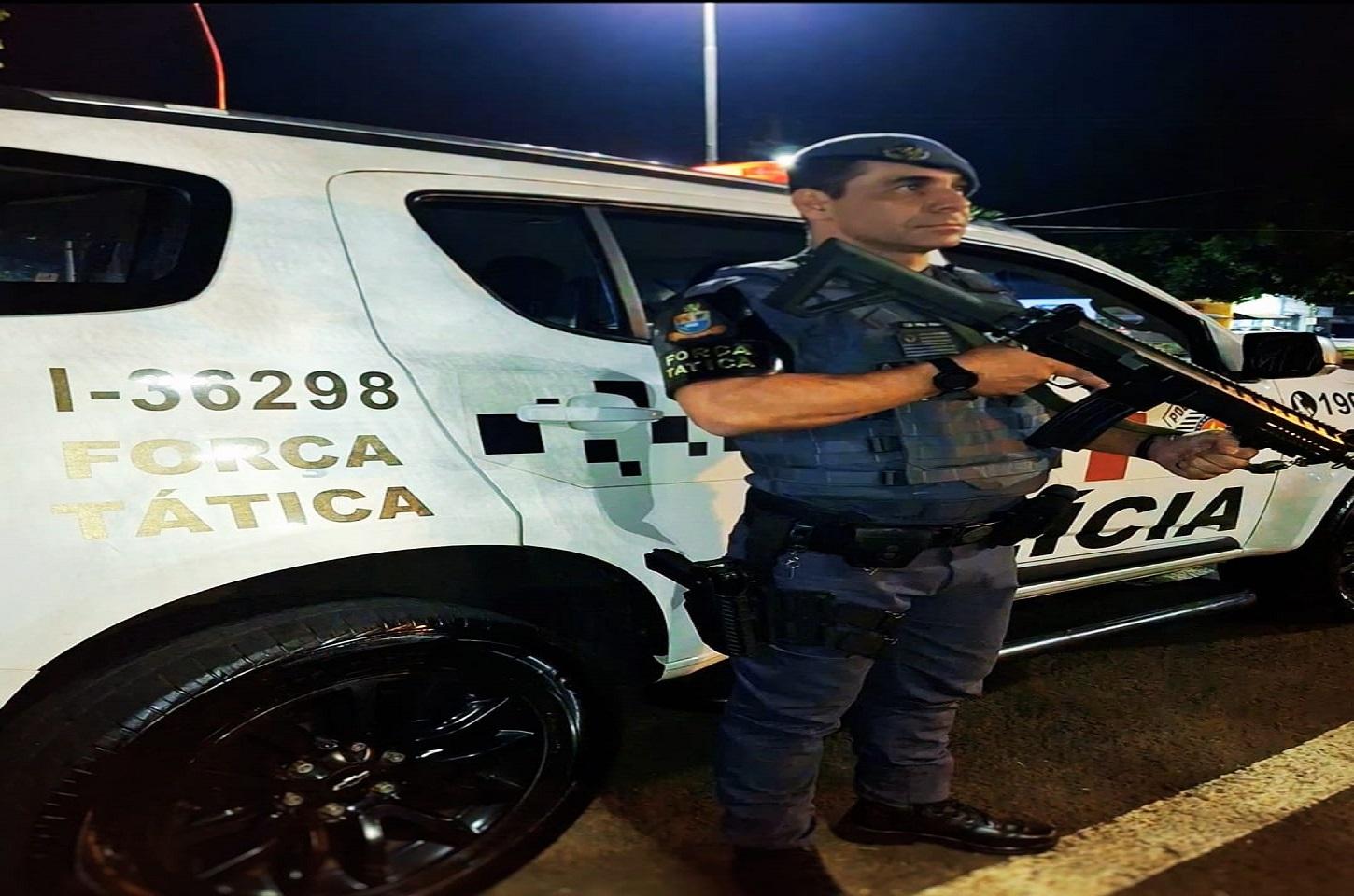 Força Tática captura integrante do PCC procurado pela Justiça escondido em telhado de residência em Araras SP