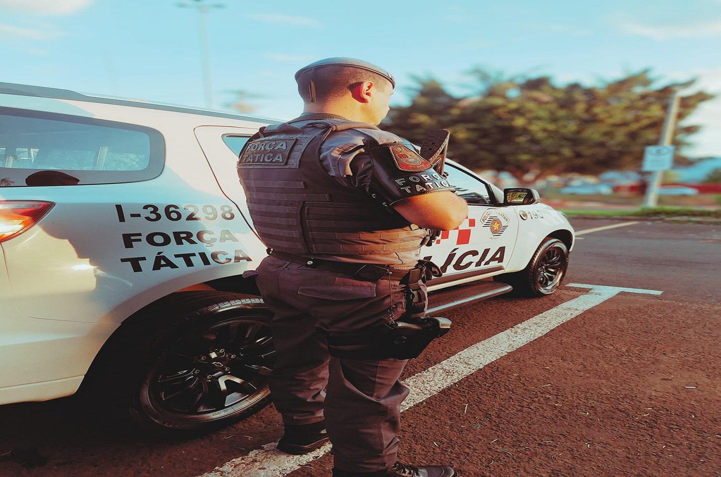 Indivíduo tenta fugir da P.M mas acaba detido e preso em Araras SP