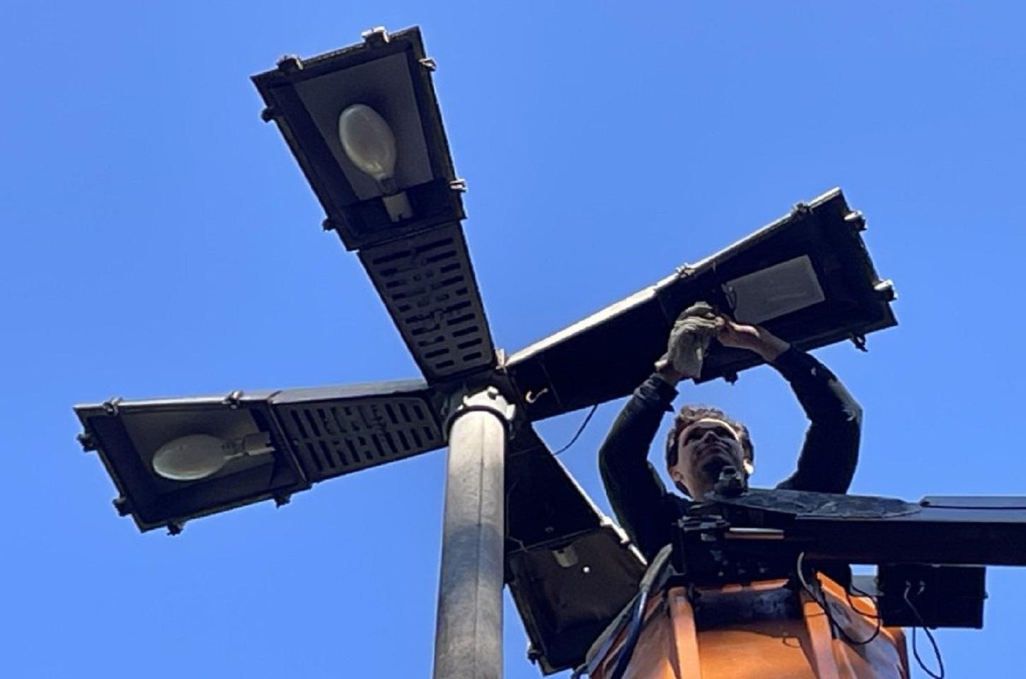 Prefeitura informa como proceder sobre reparos na iluminação pública