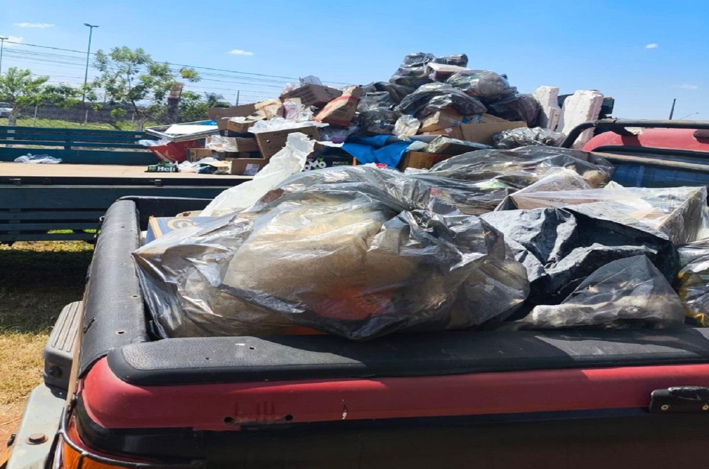 Prefeitura vistoria 429 casas em mutirão contra a dengue no Jd. Aeroporto