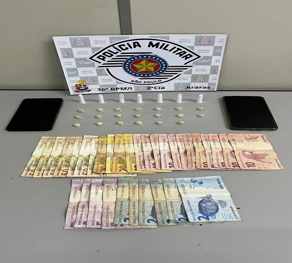 TRÊS SÃO DETIDOS EM OPERAÇÃO CONTRA O TRÁFICO EM ARARAS; ADULTO FICA PRESO E MENORES SÃO LIBERADOS