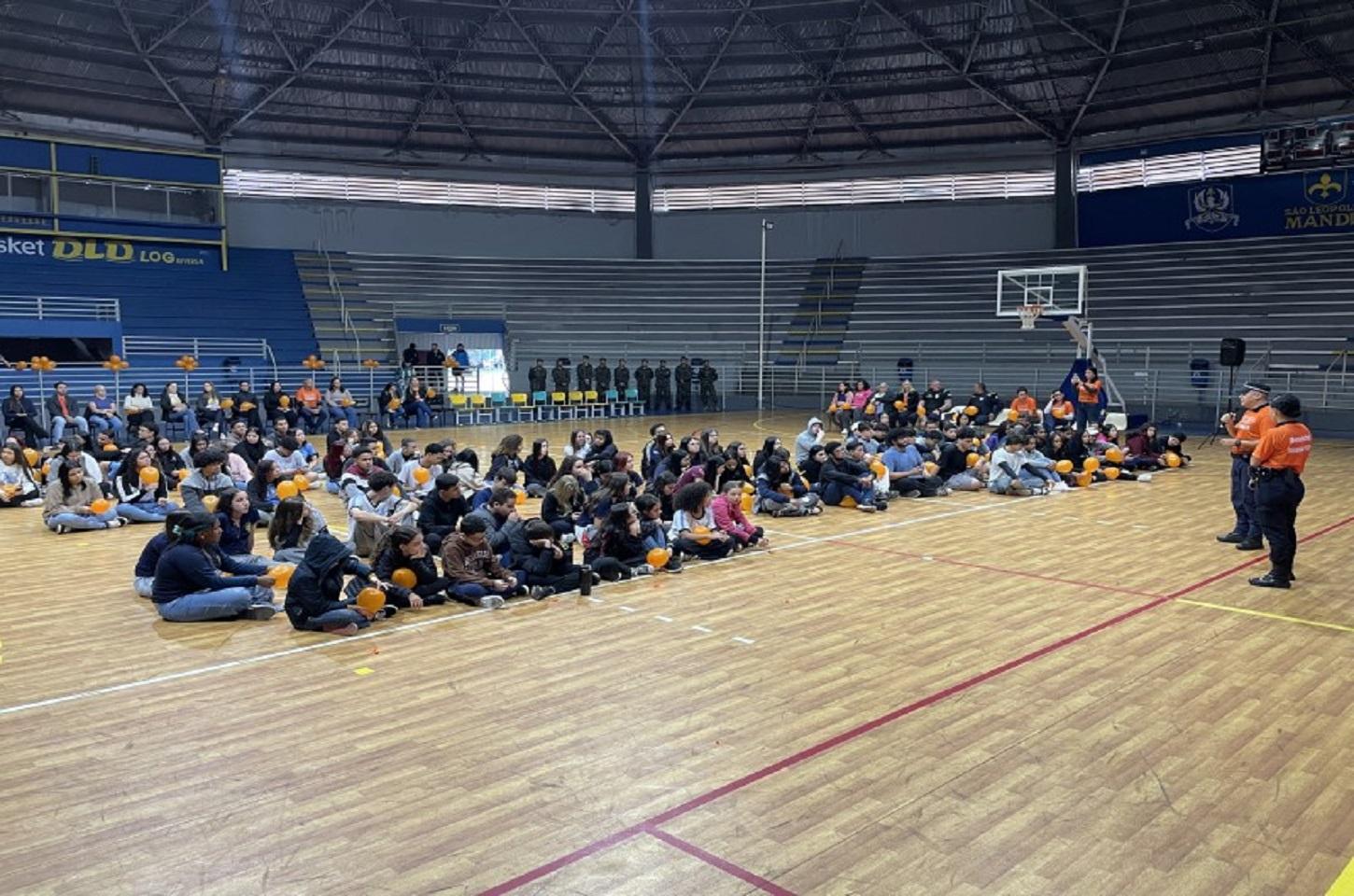 Maio Laranja: palestra no Ginásio de Esportes abre a programação