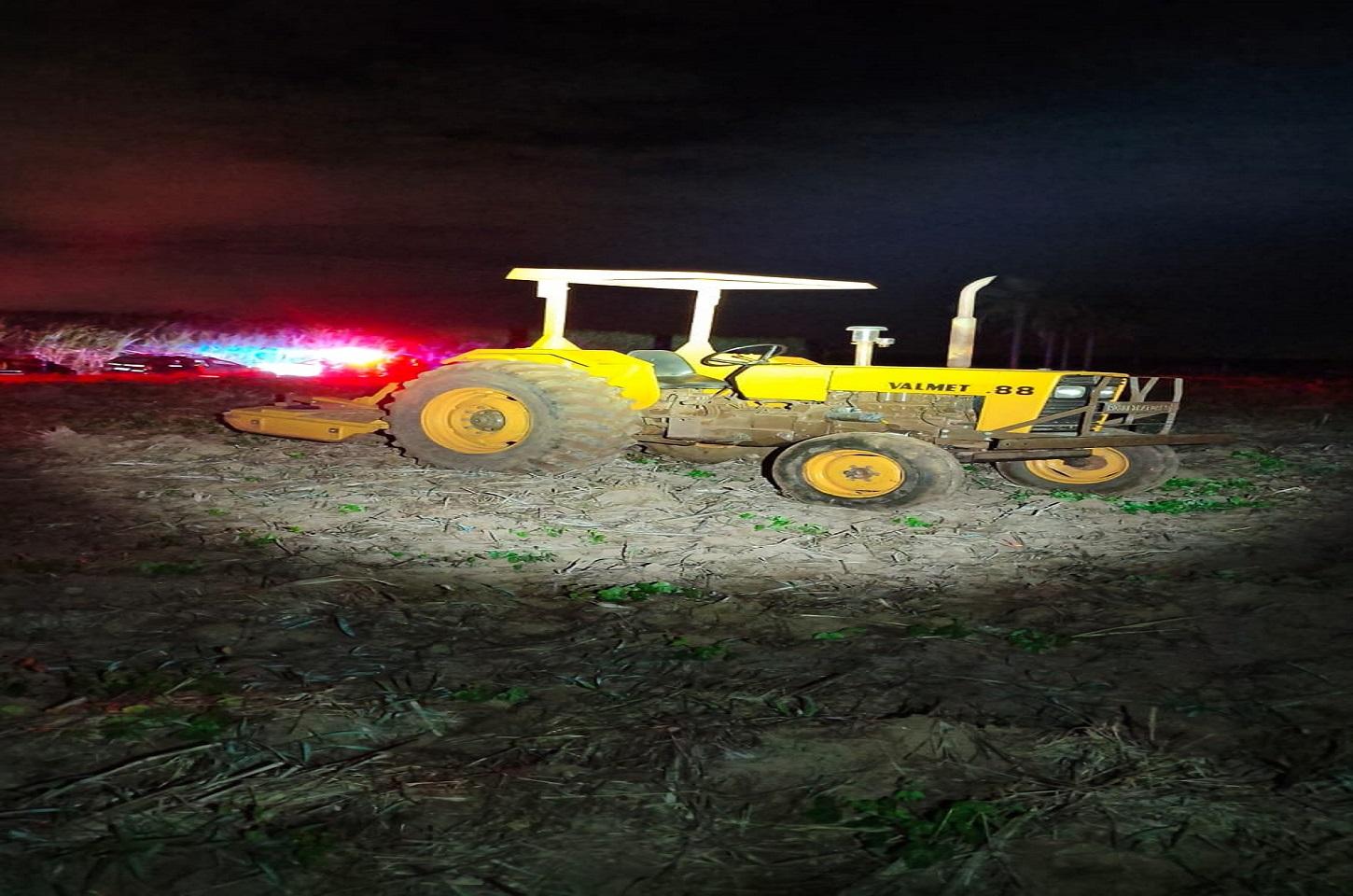 Polícia Militar recupera trator furtado em área rural de Conchal SP