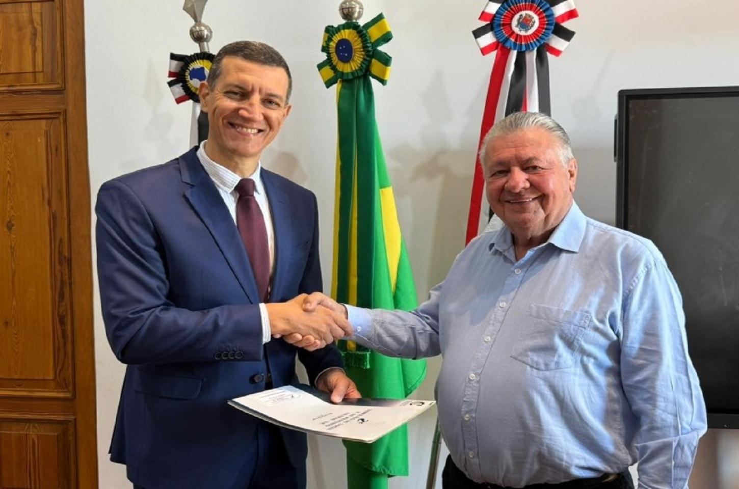 Prefeitura doa terreno para nova sede do Ministério Público de Araras
