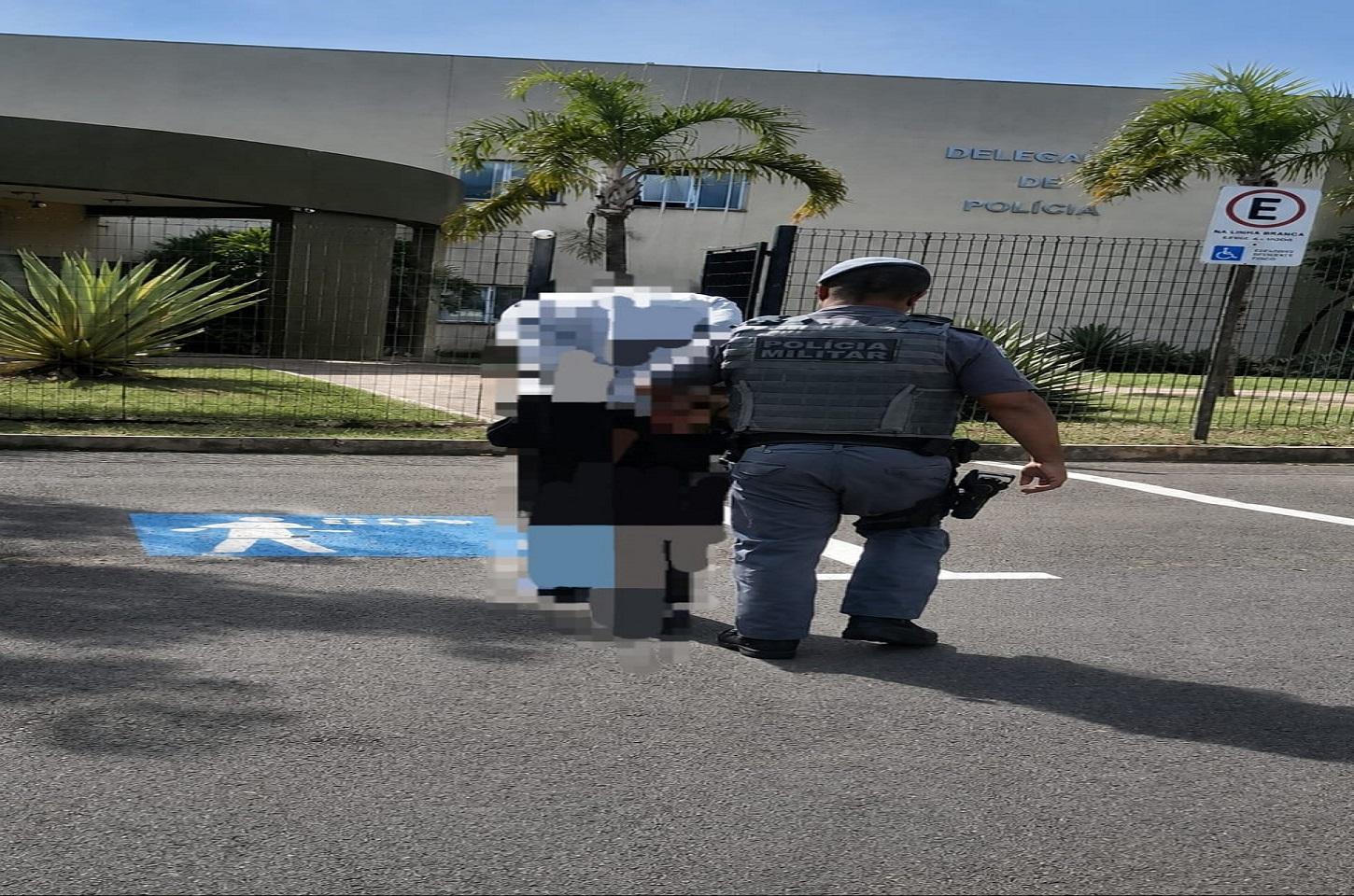 Homem é detido por tráfico de drogas durante Operação Impacto no Parque Industrial, em Araras