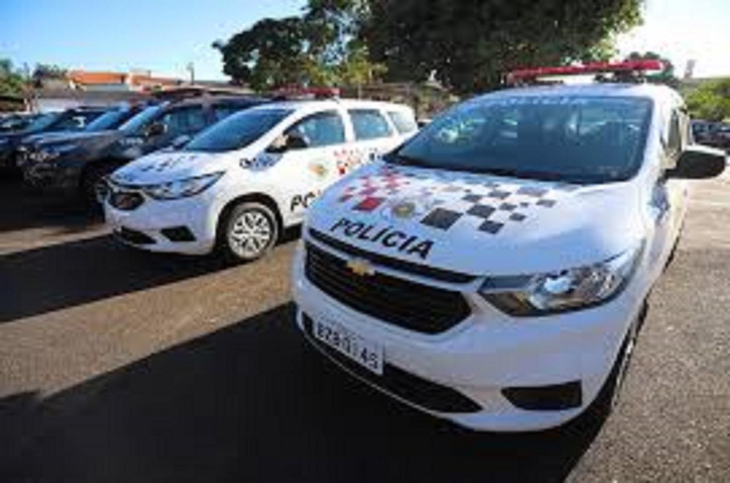 Homem é preso por violência doméstica e posse de drogas em Araras