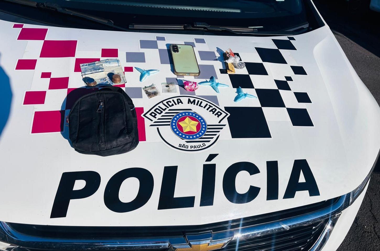 Homem é abordado com drogas em Pirassununga SP