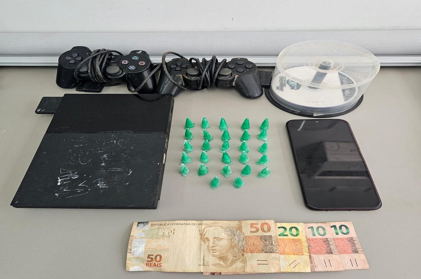  Homem é preso com cocaína e dinheiro durante operação policial em Leme