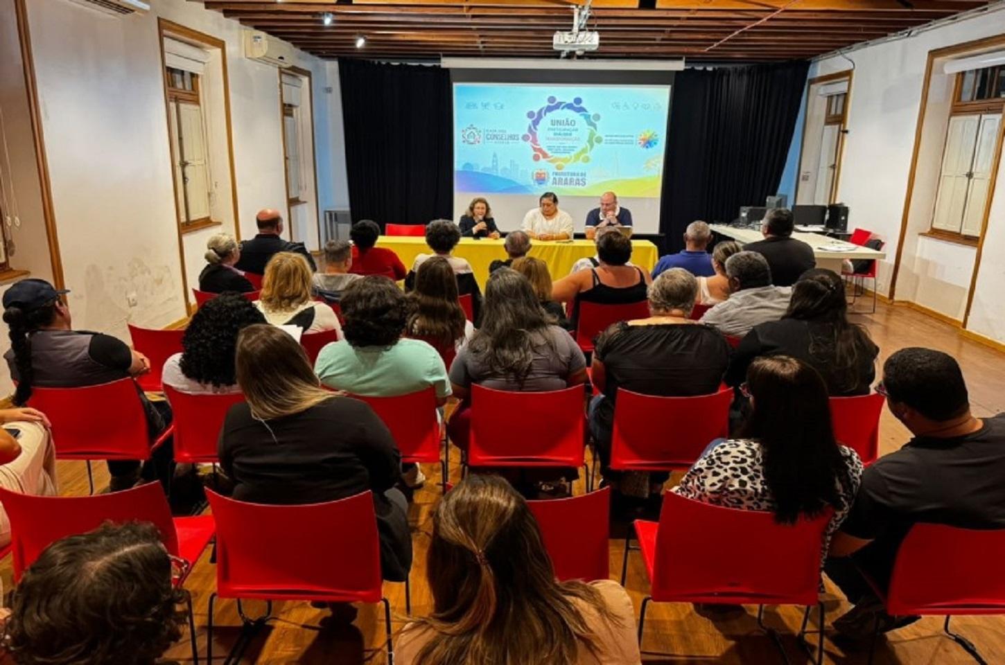 Prefeita se reúne com conselheiros municipais